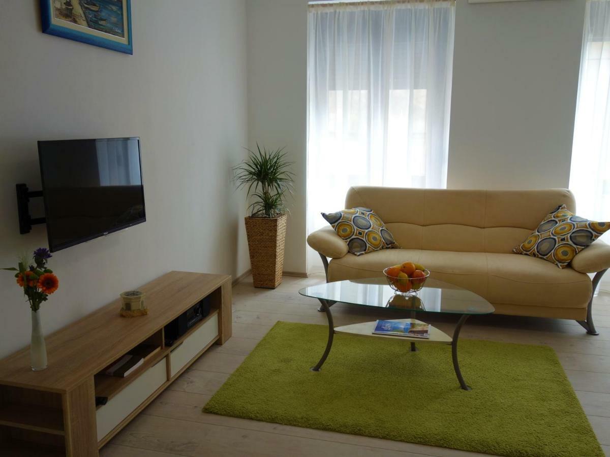 Apartments Vincent 卡斯塔 外观 照片